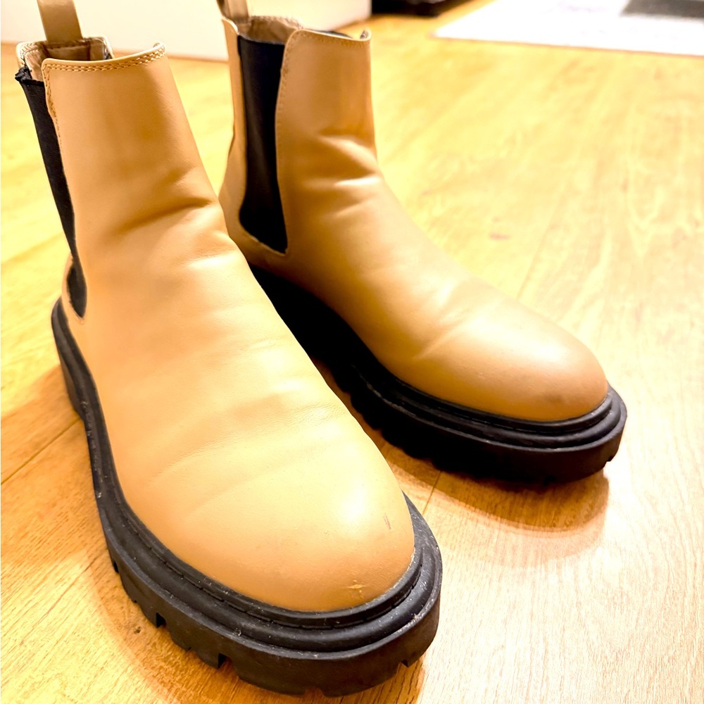 Primark beige faux leather Chelsea boots